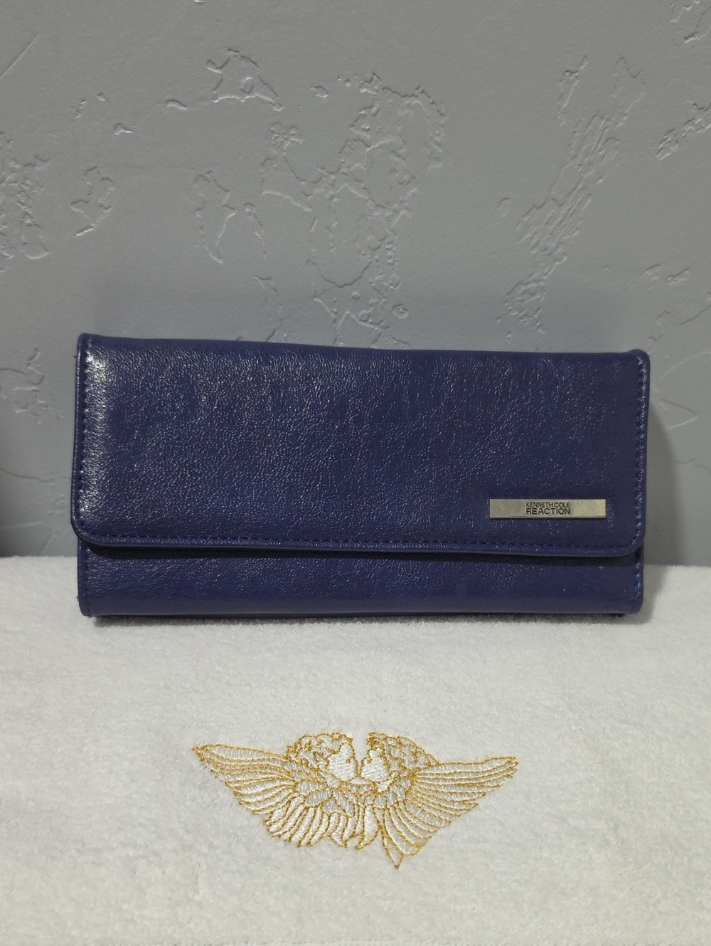 Kenneth Cole Reaction Navy Long Wallet